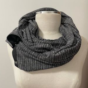 Perfect condition Lululemon Vinyasa scarf